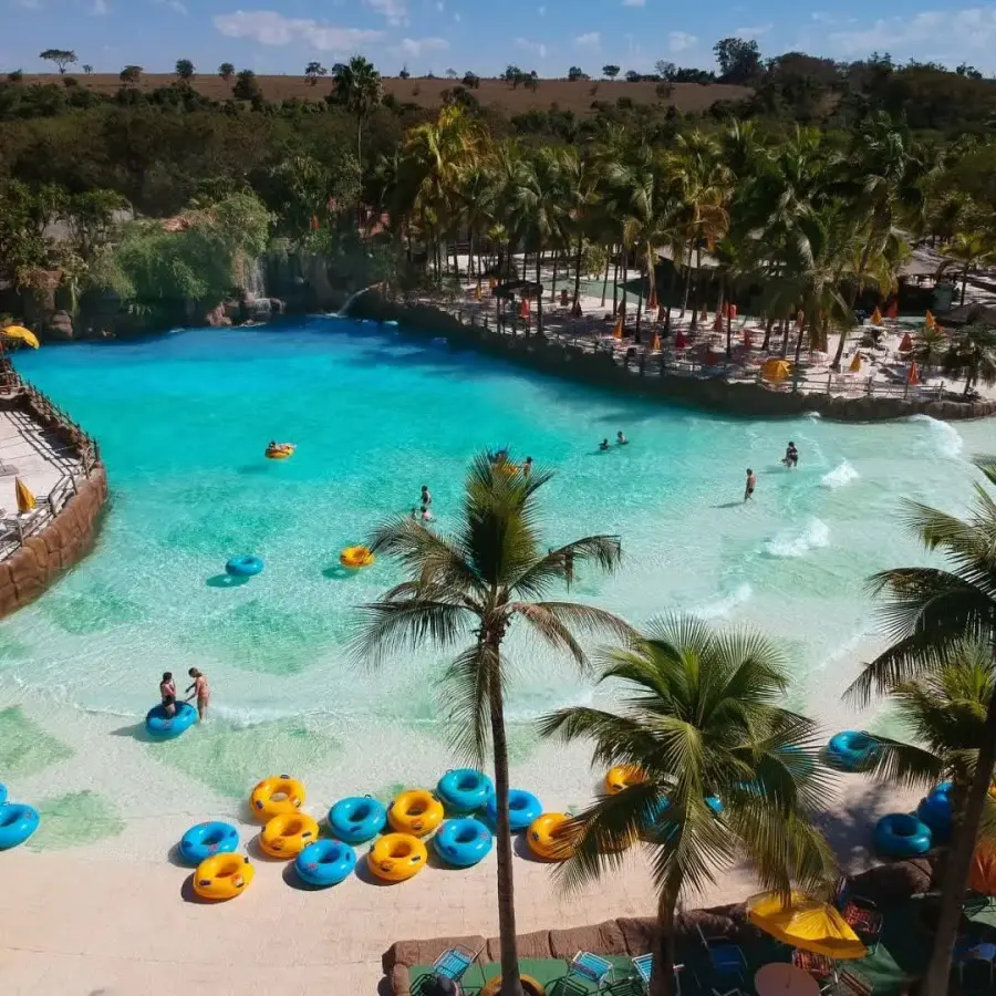 Mar Azul - Piscinas de ondas atração para família no Thermas dos Laranjais