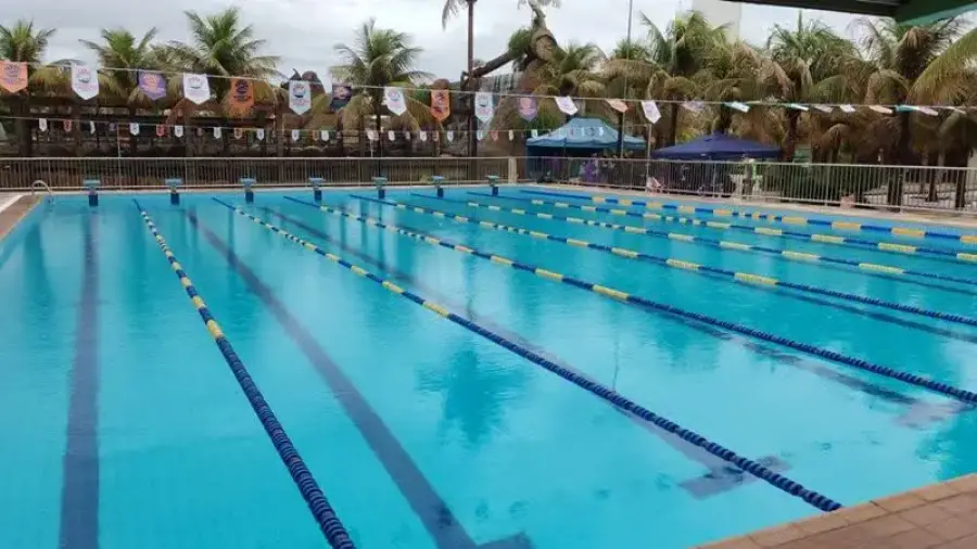 Piscina Semiolímpica atração para esportes no Thermas dos Laranjais